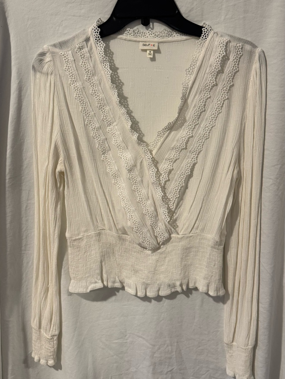 Women's Cream Lace-Trim V-Neck Long Sleeve Top